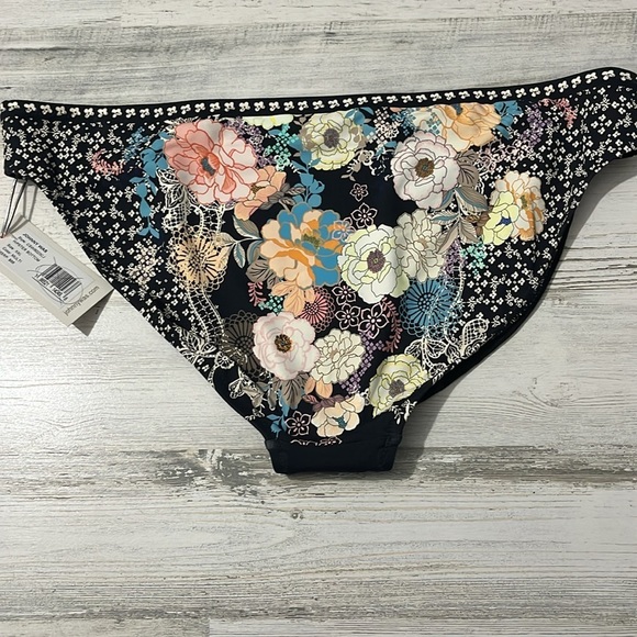 Johnny Was Mila Bikini Bottom Size XXL NWT - Picture 5 of 9